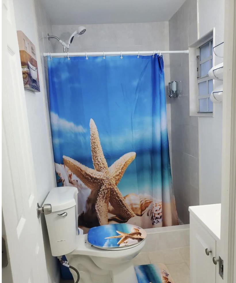 B1 Best Value On Private Bedroom With Private Bathroom In Little Havana, Miami Bagian luar foto